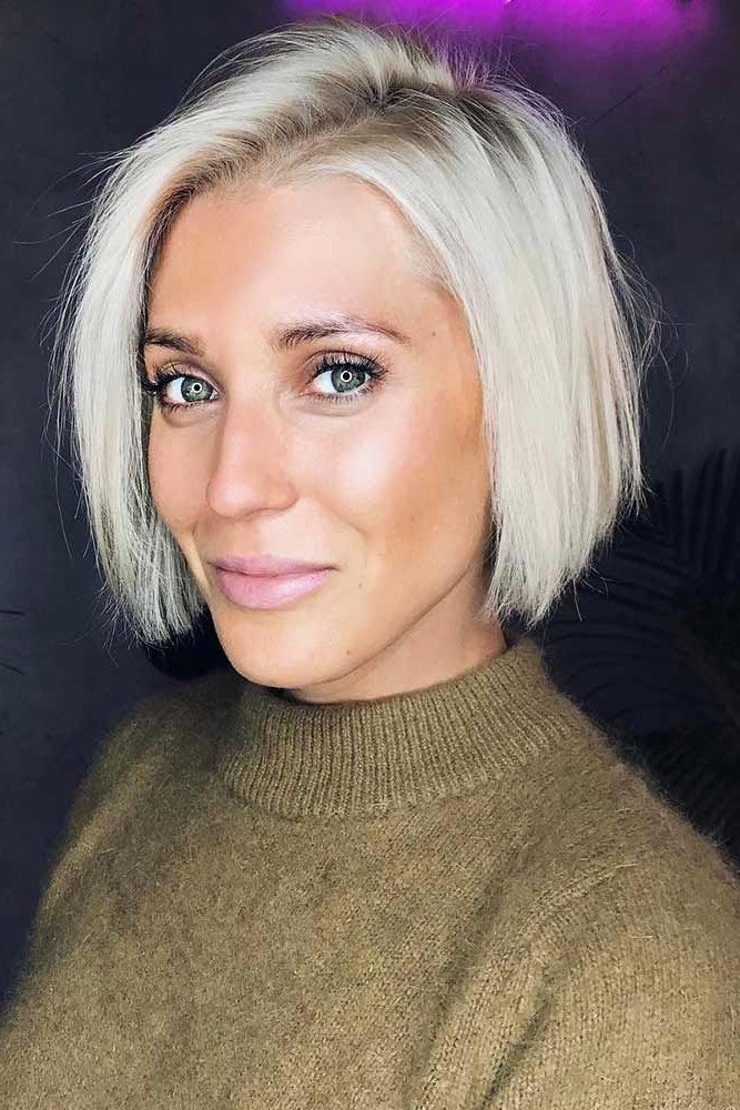 Blunt Straight Bob Cut with Middle Part