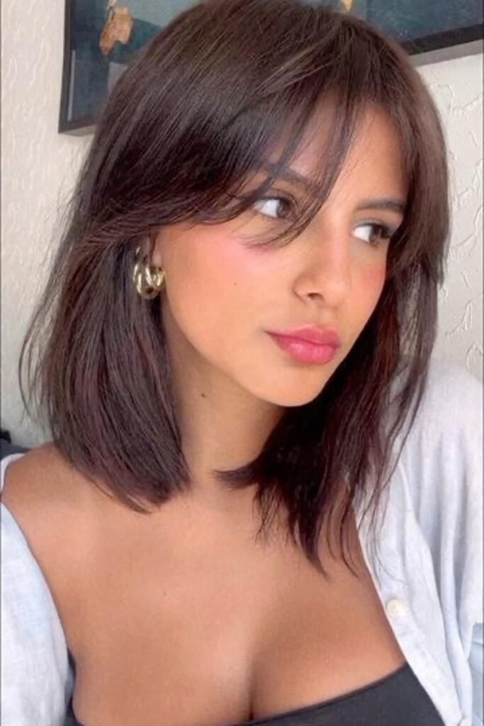 Chic Lob with Soft Curtain Bangs