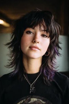 Messy Shaggy Mullet with Piece-y Bangs