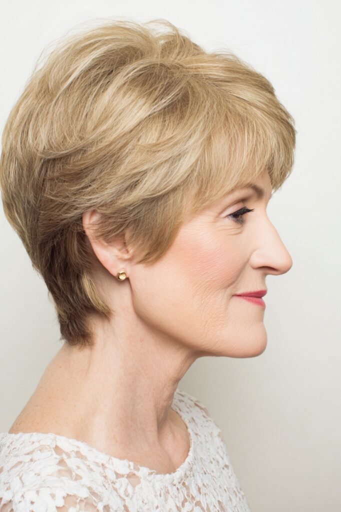 Short Layered Bob with Soft Volume
