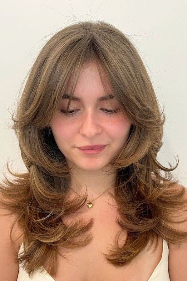 Face-Framing Layered Blowout Cut