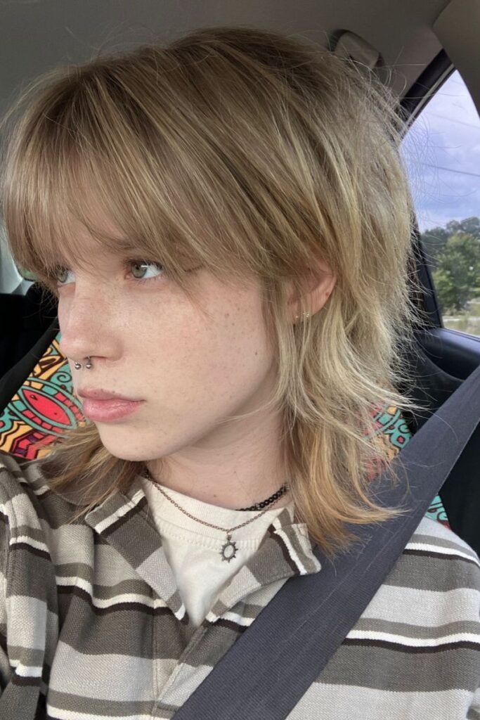 Feathered Shag Haircut with Face-Framing Layers