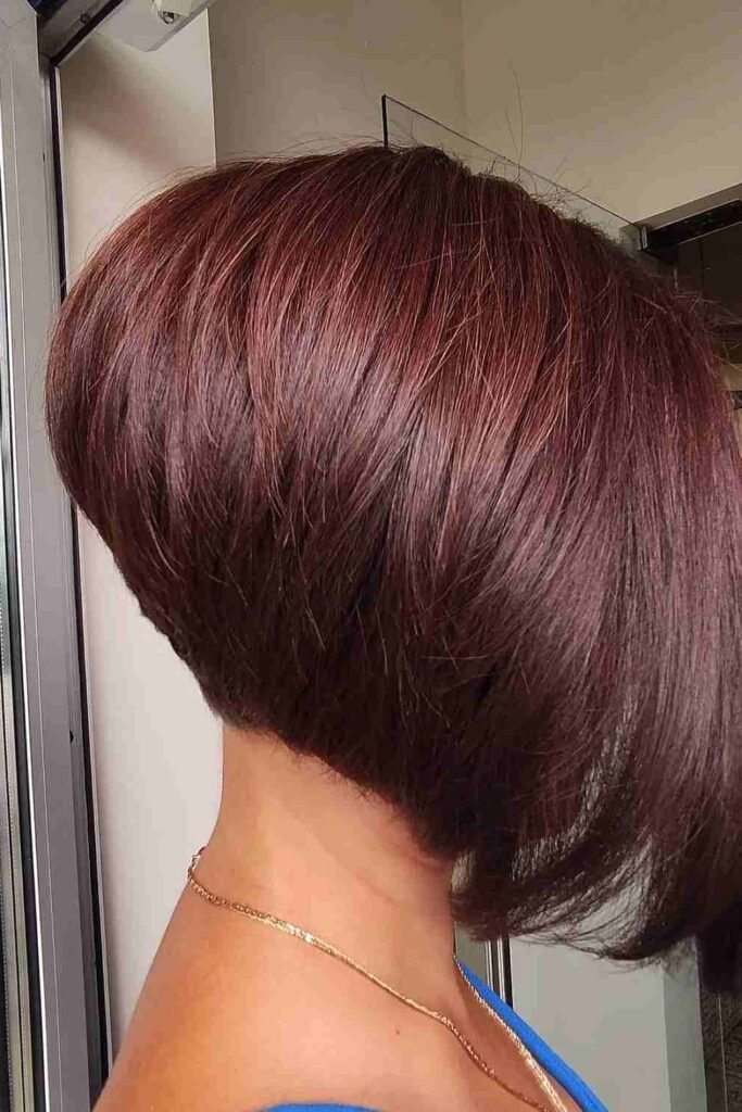 Smooth Burgundy Toned Graduated Bob