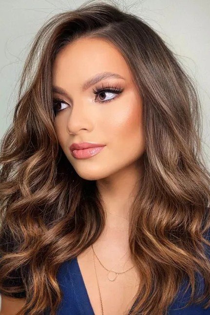 Soft Ash Brown Waves with Subtle Dimension