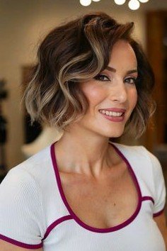Wavy Layered Bob with Caramel Balayage